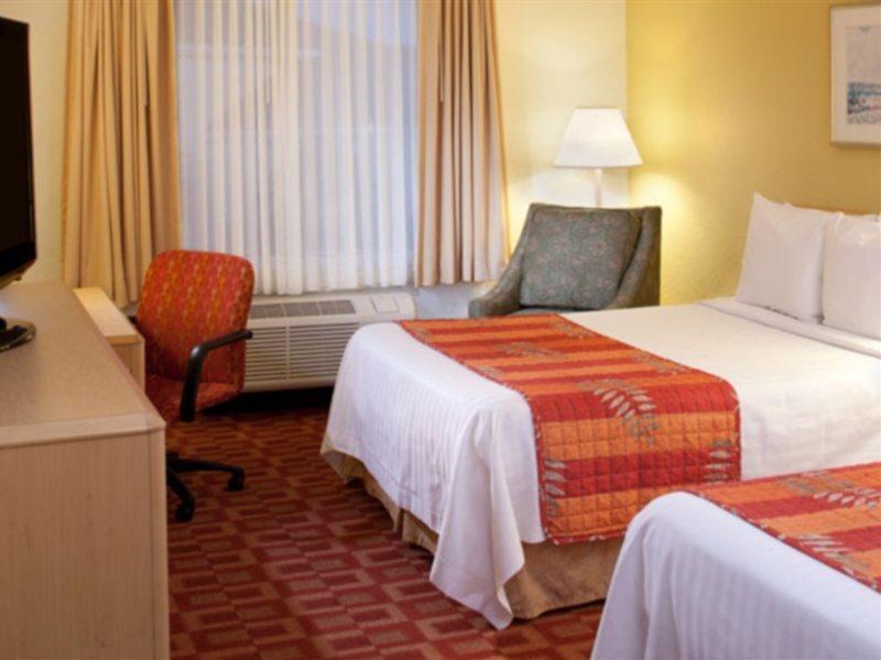 Fairfield Inn & Suites By Marriott Orlando Lake Buena Vista In The Marriott Village מראה חיצוני תמונה